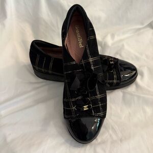 NWOT BeautiFeel Cella LR Flat